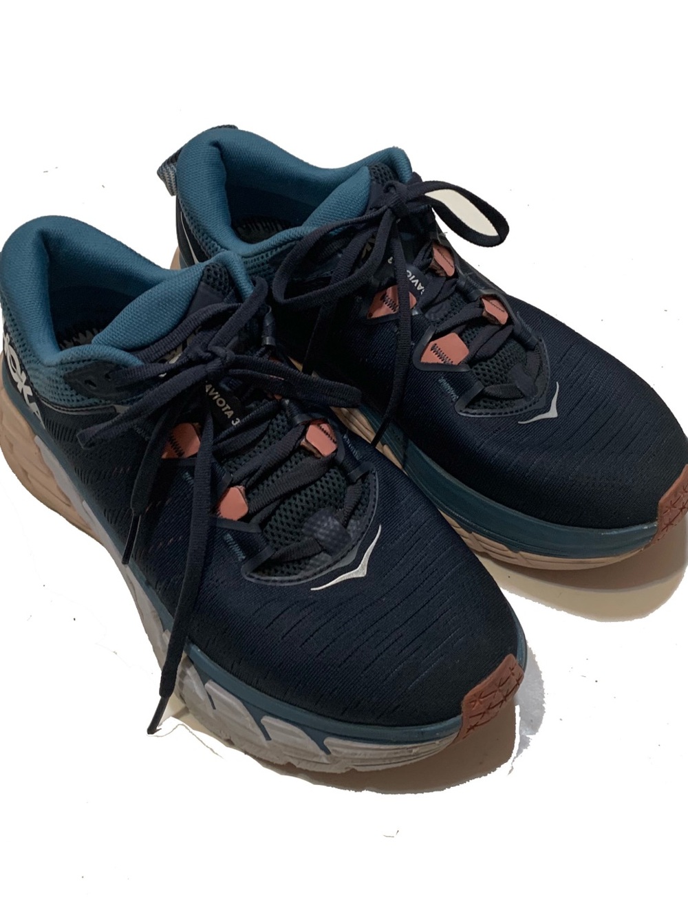 9 / hoka gaviota 3 women's sneakers